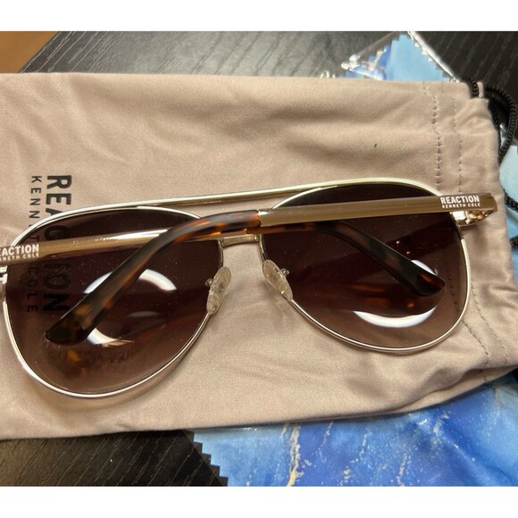 Kenneth Cole Reaction KC2914 UNISEXY gold rimmed aviator sunglasses. - Picture 3 of 5